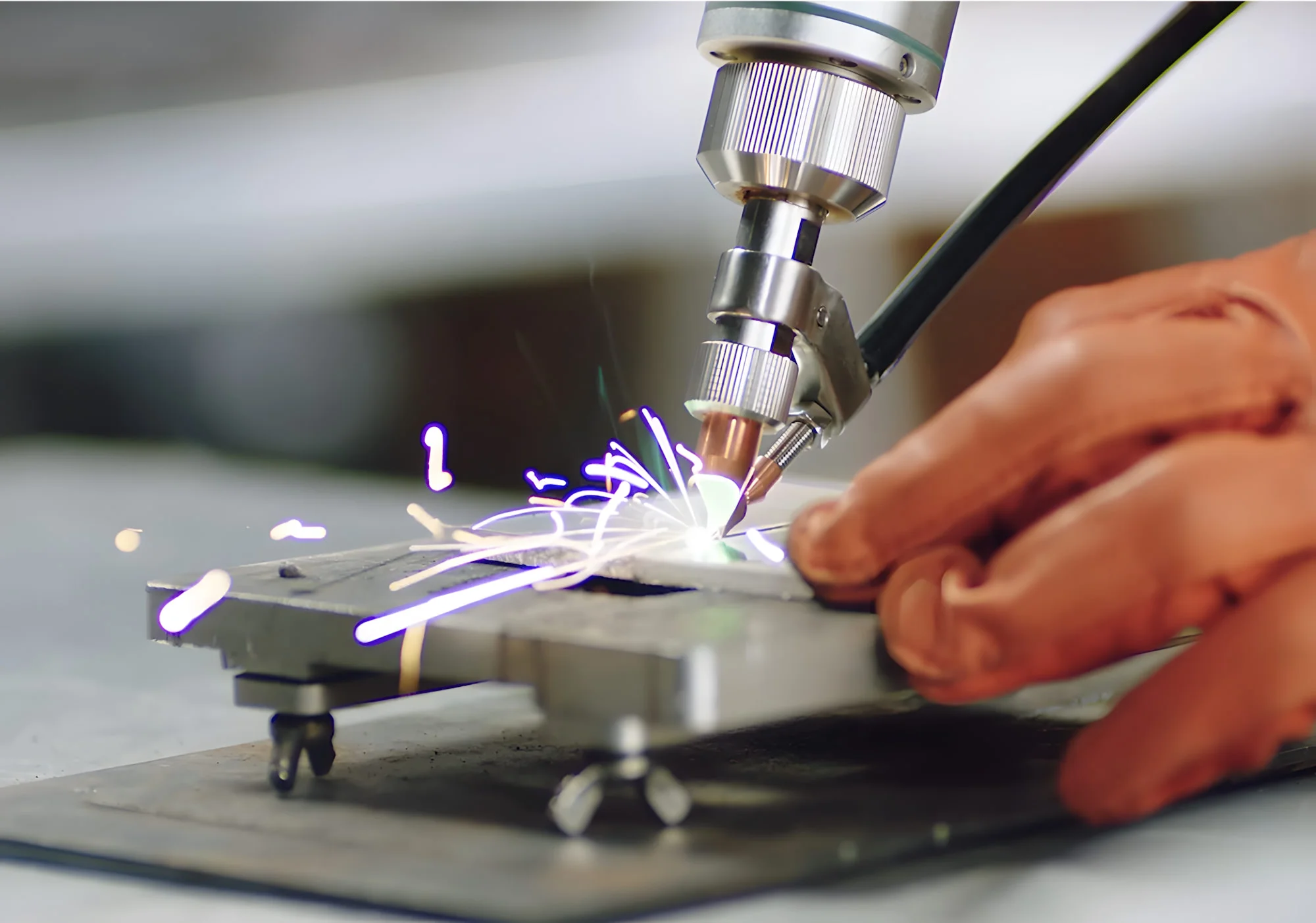 STR-HW Series Handheld laser welding machines | application 1 image 1720661265