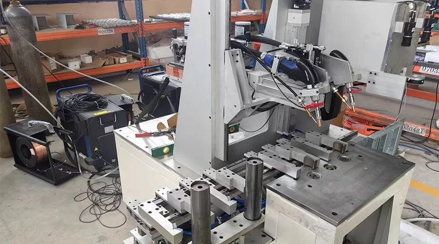 Collaborative robot welding