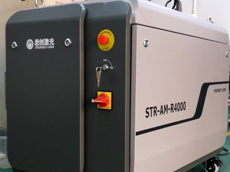 Anti-Reflective Laser Source