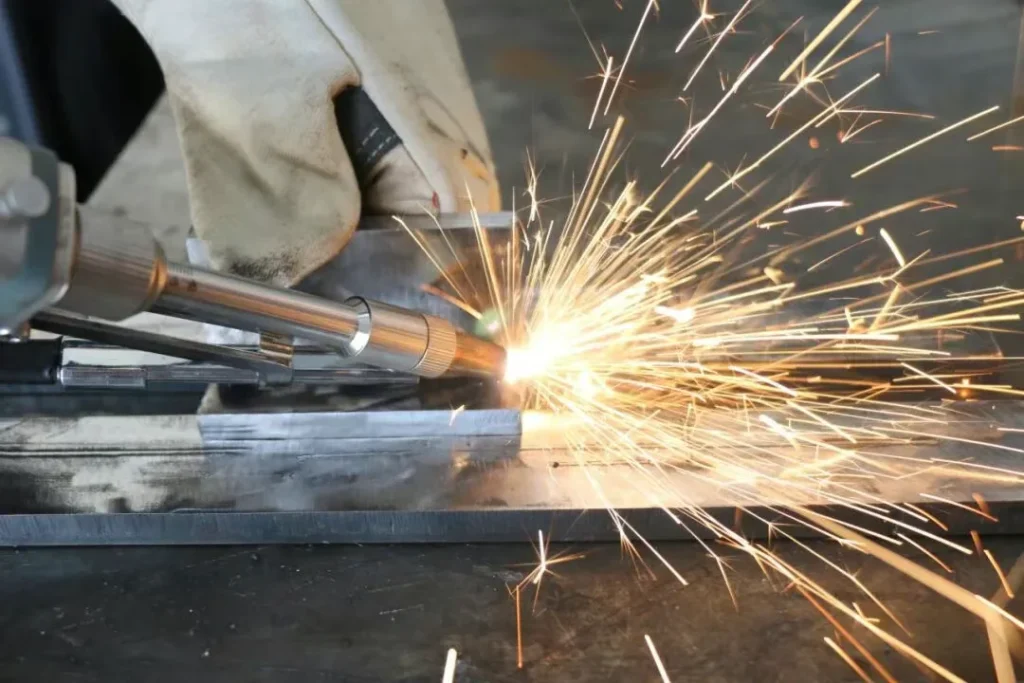 Is Your Laser Welder “Overheating”? STRION LASER’s Aerospace-Grade Cooling System Keeps Your Production Running Smoothly | Strion Laser welding 1763434126